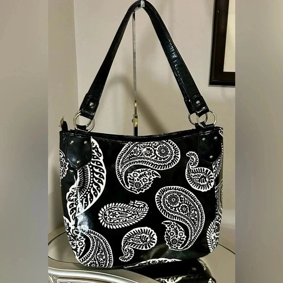 Gently Used GIGI HILL Coated Canvas Black and White Paisley Bag - Picture 2 of 5